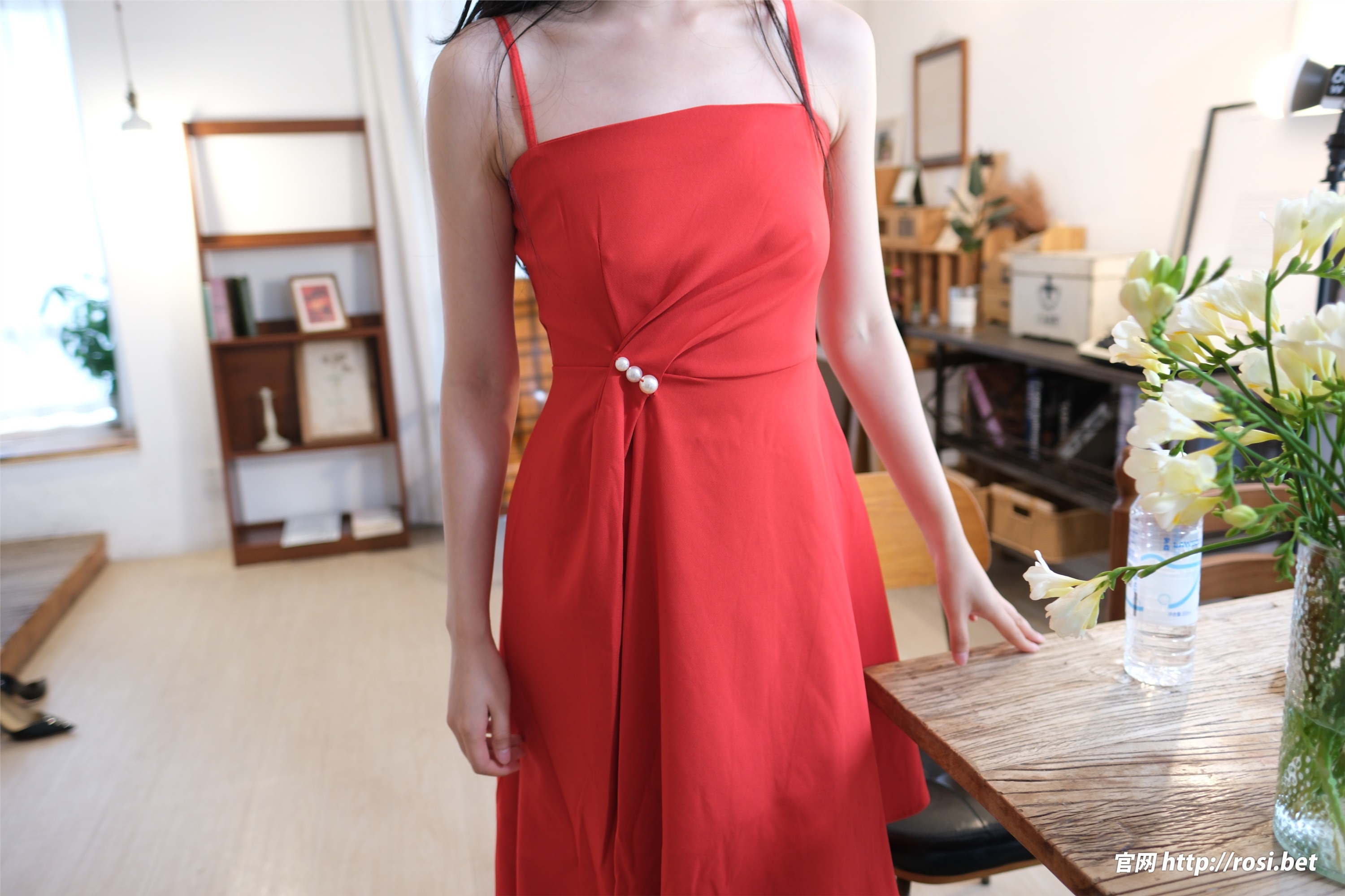 ROSI写真 2025.11.09 NO.5088